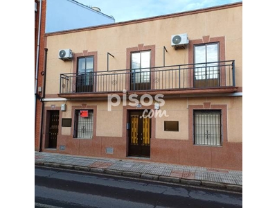 Casa adosada en venta en Avenida Ramón y Cajal, nº 63