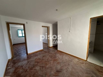 Piso en venta en Calle de Jaime Cebrian