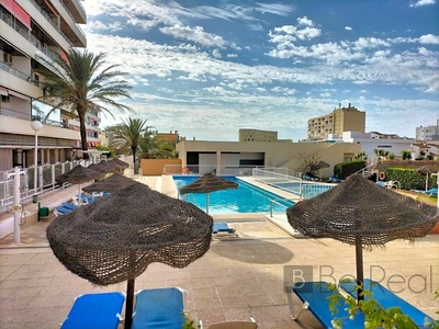 REFORMADO PISO. CON VISTAS AL MAR EN EL CENTRO DE TORREMOLINOS (MALAGA).