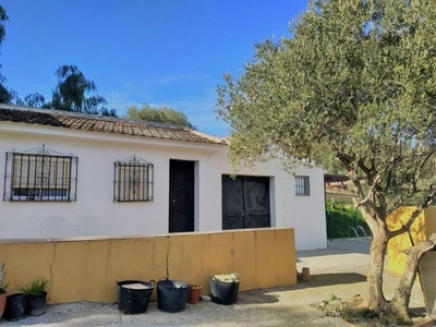 Casa con terreno en Cártama