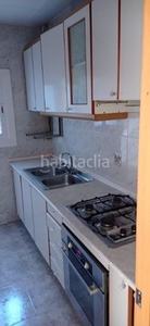 Piso con 3 habitaciones con aire acondicionado en Esplugues de Llobregat