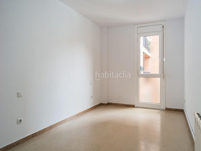 Piso luminoso piso de 2 dormitorios exterior en Baró de Viver Barcelona