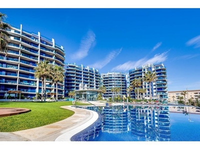 SEPTIMA PLANTA EN SEA SENSES CON INCREIBLES VISTAS AL MAR + PLAZA DE GARAGE !!!