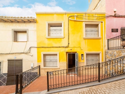 Vivienda adosada situada en Cieza, Murcia
