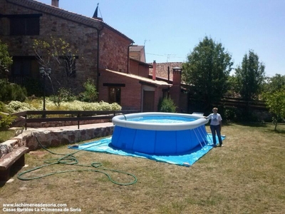 Alquiler vacaciones de casa con piscina en Espeja de San Marcelino, Casa Rural La Chimenea de Soria I y II ****