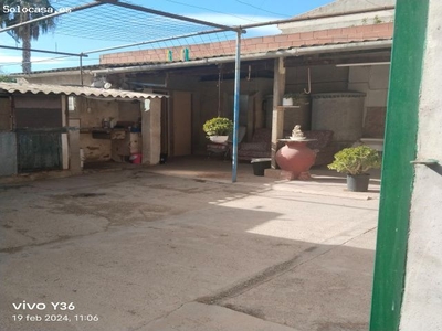 CASA DE PUEBLO CON TERRENO EN LLANO DE BRUJAS.