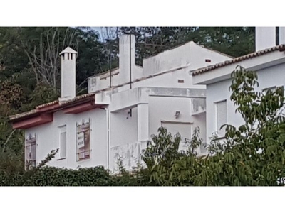 Casa en venta en Víznar, en el Parque Natural de la Alfaguara.