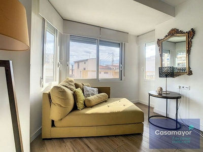 Piso en venta en calle De Ángel Lozano de 3 habitaciones con terraza y aire acondicionado