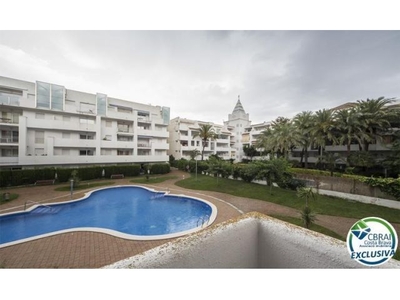 Apartamento con trastero vistas piscina