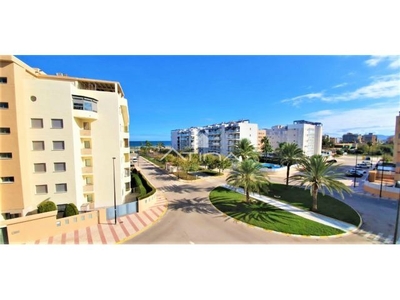 Apartamento con vistas al mar situaod en 2ª linea playa Daimús,