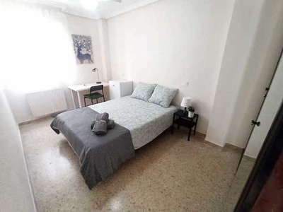 (BR20 H.4)Excelente habitación DOBLE, BARRIO FUENCARRAL