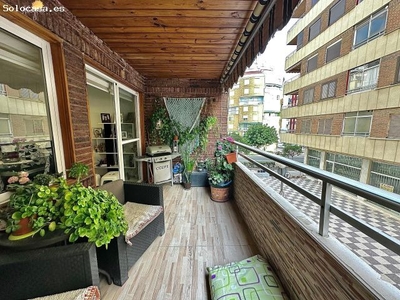 GRAN OCASION! APARTAMENTO CON ENORME TERRAZA Y VISTAS PRIVILEGIADAS AL MAR + GARAJE AMPLIO CERRADO