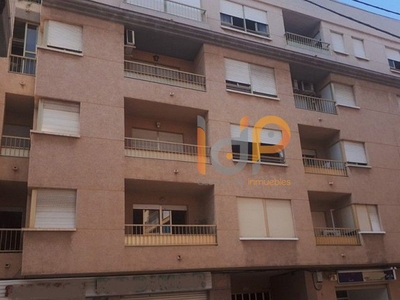 Venta de piso con terraza en Centro (Murcia)