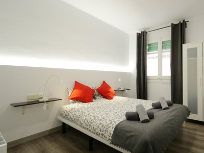 Alquiler de habitaciones en piso de 2 habitaciones en L'Hospitalet