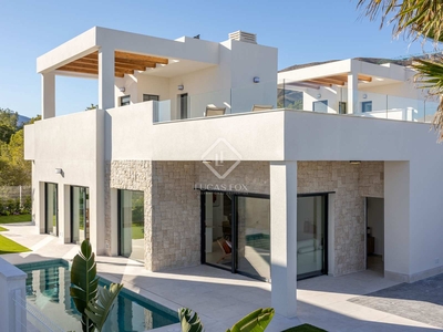Casa / villa de 351m² con 84m² terraza en venta en Finestrat