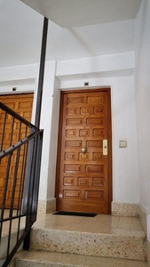 Piso en venta en calle Cardenal Gonzalez de Mendoza de 3 habitaciones con terraza y aire acondicionado