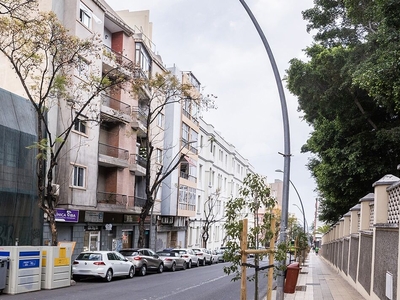 SE VENDE PISO EN AVENIDA SAN SEBASTIÁN Venta La Salle