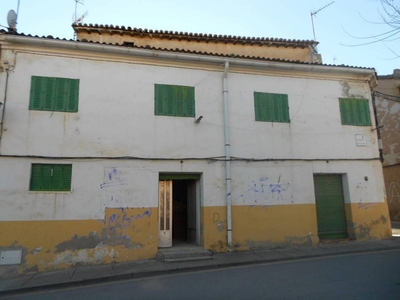 Venta Casa rústica en Calle Burgos Torrelaguna. A reformar 420 m²