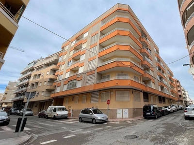 Apartamento en venta en Playa de los Locos, Torrevieja, Alicante