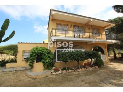 Chalet en venta en Calle La Herrada