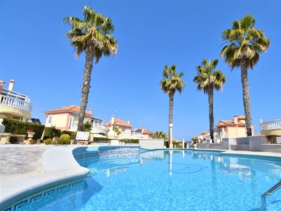 Chalet en venta en Los Altos, Alicante