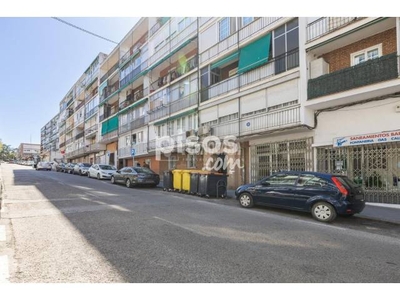 Piso en venta en Valdezarza