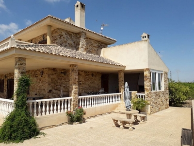 San Miguel De Salinas villa en venta