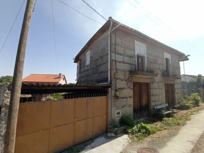 Casa en venta en Carretera de Loiro en Barbadás por 49,800 €