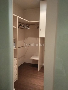 Alquiler apartamento se alquila piso de un dormitorio y dos baños en el barrio de las letras. en Madrid