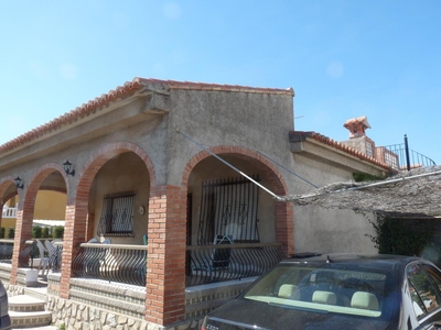 Alquiler de casa con terraza en Oliva, AIGUA BLANCA