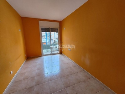 Alquiler piso alquiler zona centro de 3 dormitorios y 2 baños en Mataró