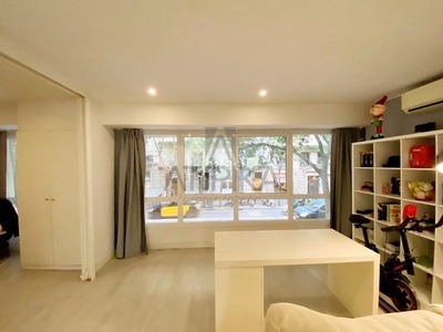 Alquiler piso de 2 dormitorios completamente amueblado junto al parc de joan miró en Barcelona