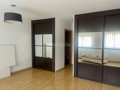 Alquiler piso estupendo y luminoso piso sin amueblar, de 149 m2 y 3 habitaciones, con estupendas zonas comunes. en Madrid