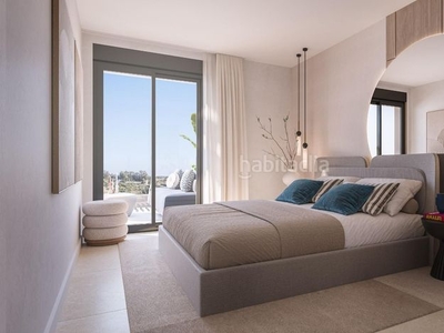 Apartamento de 2 dormitorios, 2 baños con vistas al mar. la resina, en Estepona
