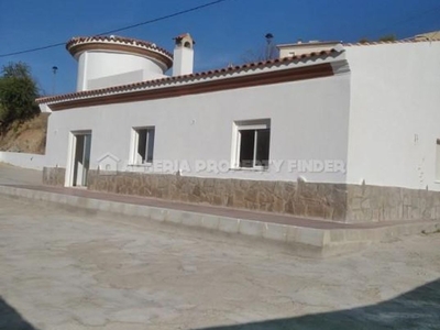 Arboleas villa en venta