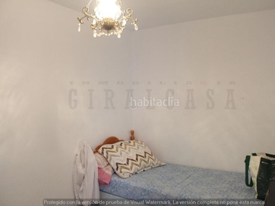 Casa adosada adosado en venta en pablo vi, 3 dormitorios. en Alcalá de Guadaira