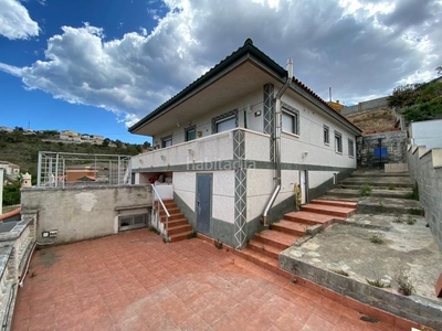 Chalet una magnífica vivienda para un cambio de vida cerca del mar y de la montaña. en Castellet i la Gornal