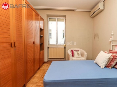 Piso con 2 habitaciones con ascensor y aire acondicionado en Madrid