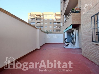Piso exterior con garaje y terraza en La Creu Coberta Valencia