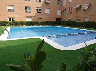 Apartamento con piscina ideal para familias
