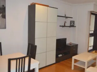 Apartamento en alquiler en Avenida de Portugal, cerca de Calle de Fonte do Bispo