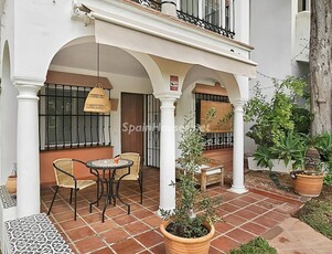 Apartamento en venta en Paraiso-Borronal, Estepona