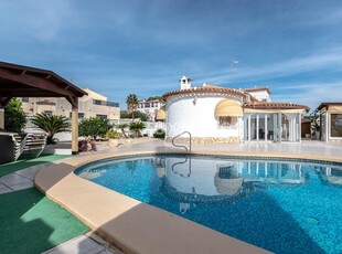 Casa independiente en venta en Calpe