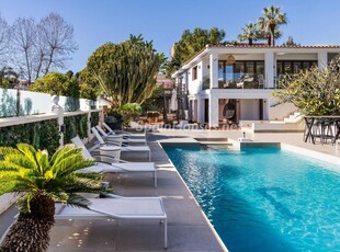 Casa independiente en venta en Las Brisas, Marbella