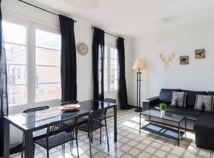 Elegante apartamento de 2 dormitorios en alquiler - Poble Sec, Barcelona