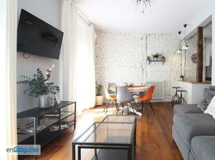 Elegante apartamento de 4 dormitorios en alquiler en Malasaña