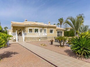 Villa en venta en Benijófar