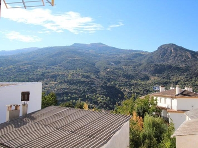 Venta Chalet en Calle Genil 7 Güéjar Sierra. Con balcón 97 m²