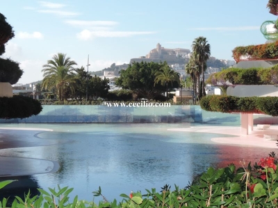 Venta de piso con piscina y terraza en Ibiza, Paseo Marítimo de Ibiza