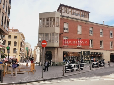Venta de piso con terraza en centro (Zamora)